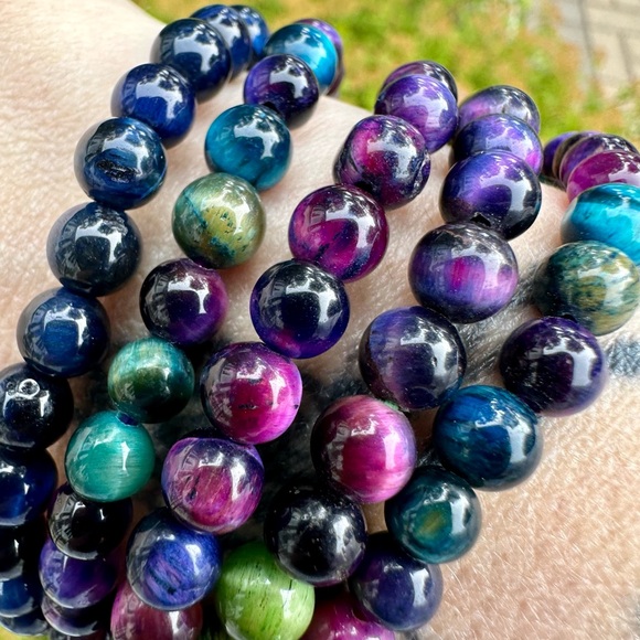 SOLD 6mm-7mm Galaxy Tigers Eye Beaded Bracelet - Picture 5 of 8